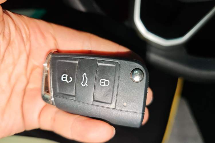 Used Volkswagen Magotan 2025 Zhongxiang Version 280TSI DSG Comfort Edition Vehicle Key