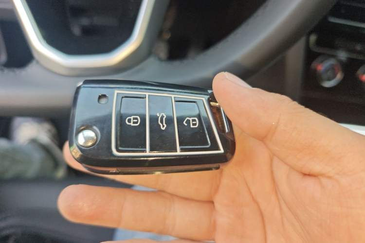 Used Volkswagen Magotan 2025 Zhongxiang Version 280TSI DSG Comfort Edition Vehicle Key