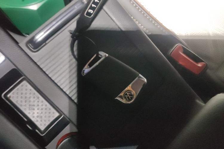 Used Volkswagen Magotan 2025 Zhongxiang Version 330TSI DSG Luxury Edition Vehicle Key