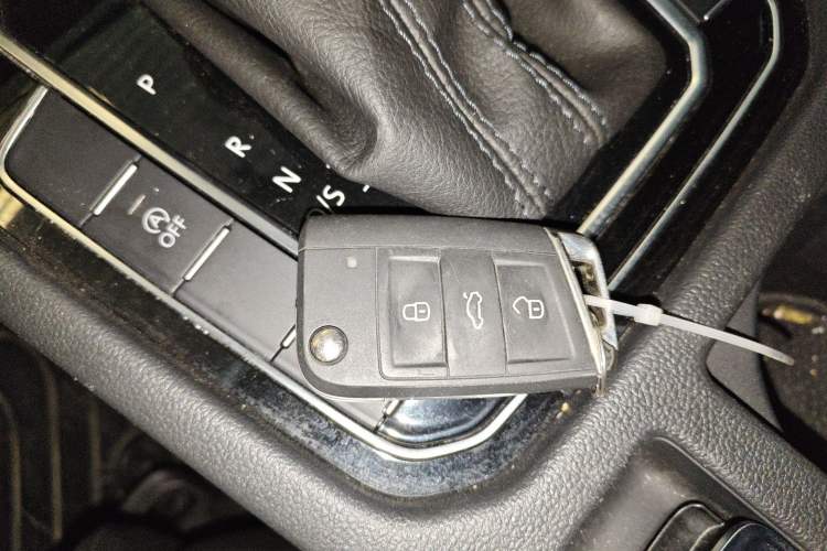 Used Volkswagen Magotan 2025 Zhongxiang Version 280TSI DSG Comfort Edition Vehicle Key
