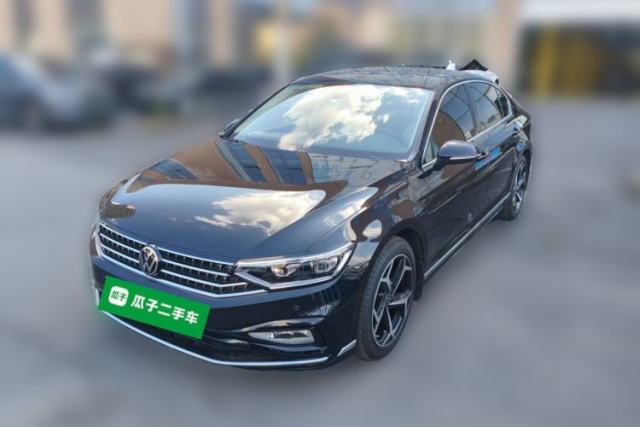 Used Volkswagen Magotan 2025 Revised Version Zhongxiang Edition 330TSI DSG Luxury Trim