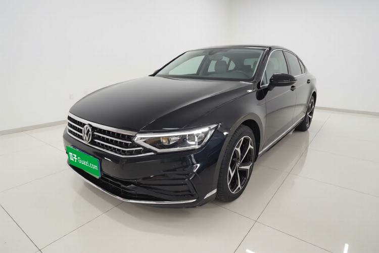 Volkswagen Magotan 2025 Revised Version 2 Zhongxiang Edition 330TSI DSG Luxury Trim