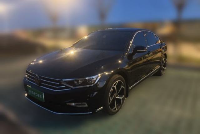 Used Volkswagen Magotan 2025 Revised Version 2 Zhongxiang Edition 330TSI DSG Luxury Trim