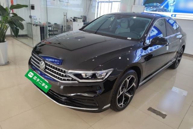 Used Volkswagen Magotan 2026 30 Million Vehicles Selected Model 380TSI DSG Luxury Edition
