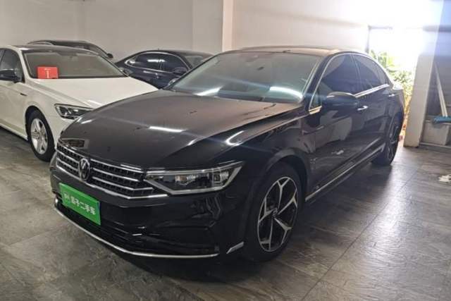 Volkswagen Magotan 2026 30 Million Vehicles Selected Model 380TSI DSG Luxury Edition مستعملة