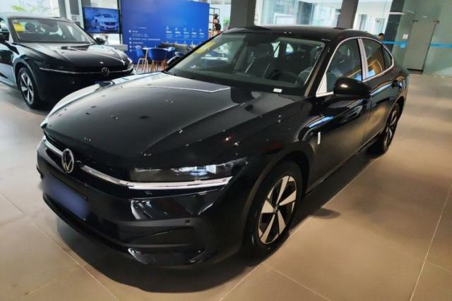 Used Volkswagen Magotan 2026 300TSI Premium Edition