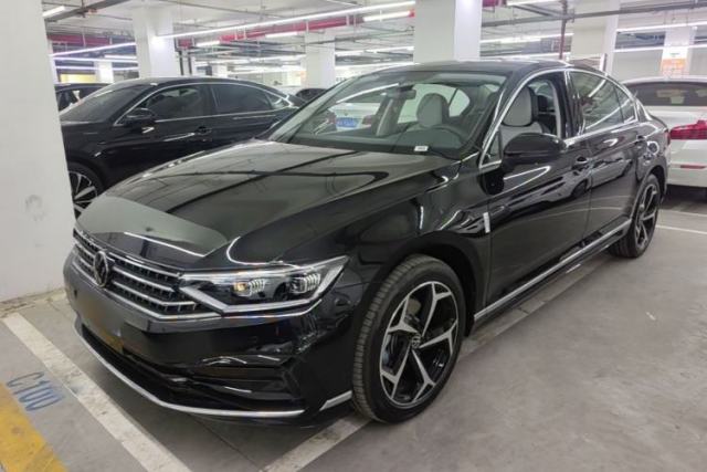 Used Volkswagen Magotan 2026 30 Million Vehicles Selected Model 380TSI DSG Luxury Edition