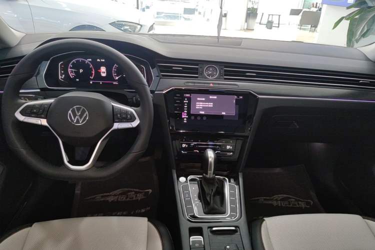 Used Volkswagen Magotan 2026 30 Million Vehicles Selected Model 380TSI DSG Luxury Edition Audio And AC Panel