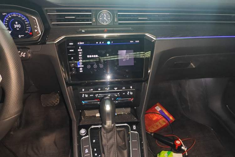 Used Volkswagen Magotan 2026 30 Million Vehicles Selected Model 380TSI DSG Luxury Edition Audio And AC Panel