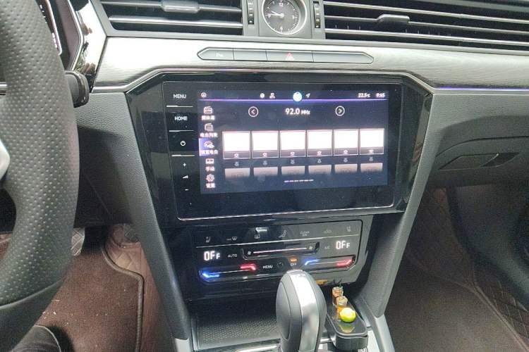 Used Volkswagen Magotan 2026 30 Million Vehicles Selected Model 380TSI DSG Luxury Edition Audio And AC Panel