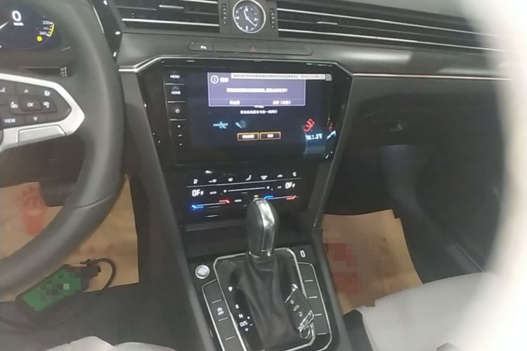 Used Volkswagen Magotan 2026 30 Million Vehicles Selected Model 380TSI DSG Luxury Edition Audio And AC Panel