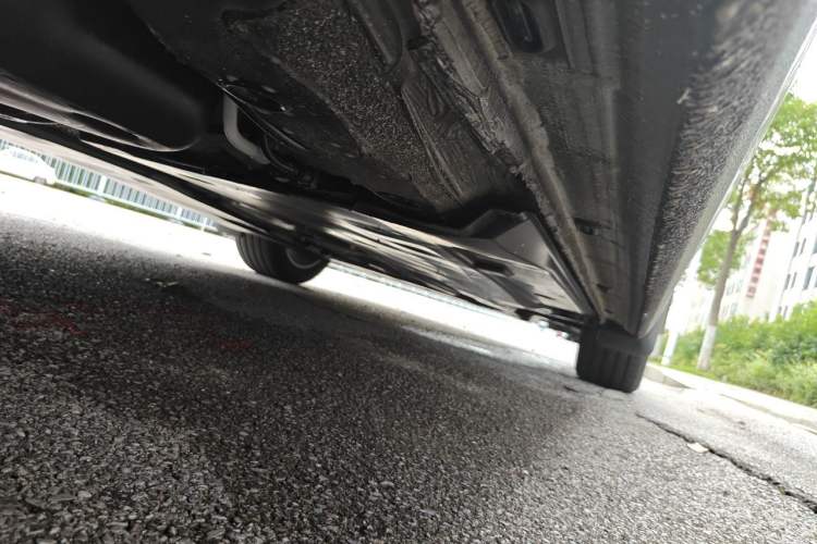 Used Volkswagen Magotan 2026 380TSI DSG Prestige Package—Daimai Package Chassis Rear Right
