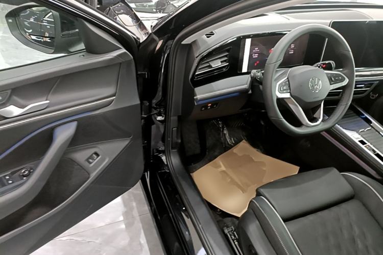 Used Volkswagen Magotan 2026 380TSI DSG Prestige Package—Daimai Package Driver Seat