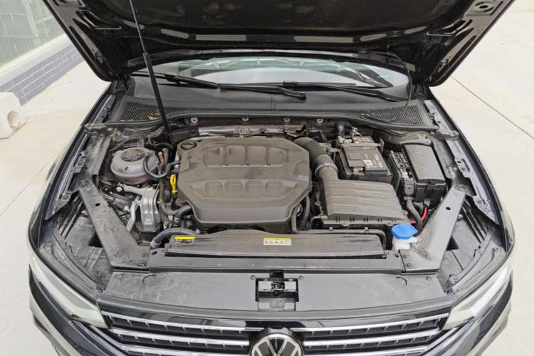 Used Volkswagen Magotan 2026 30 Million Vehicles Selected Model 380TSI DSG Luxury Edition Engine Bay