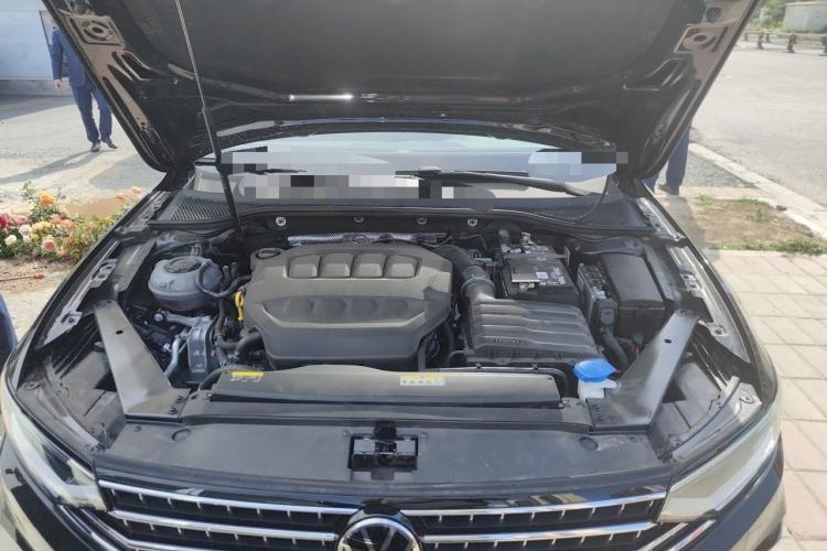 Used Volkswagen Magotan 2026 30 Million Vehicles Selected Model 380TSI DSG Luxury Edition Engine Bay
