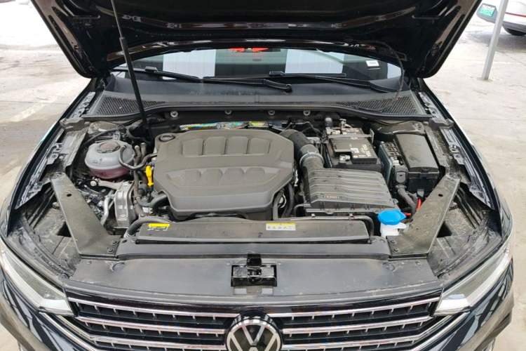 Used Volkswagen Magotan 2026 30 Million Vehicles Selected Model 380TSI DSG Luxury Edition Engine Bay