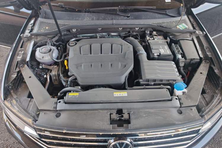 Used Volkswagen Magotan 2026 30 Million Vehicles Selected Model 380TSI DSG Luxury Edition Engine Bay