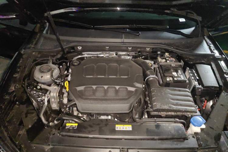 Used Volkswagen Magotan 2026 30 Million Vehicles Selected Model 380TSI DSG Luxury Edition Engine Bay