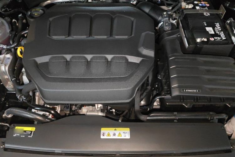 Used Volkswagen Magotan 2026 Model 30 Million Vehicles Selected Edition 330TSI DSG Elite Edition Engine Bay