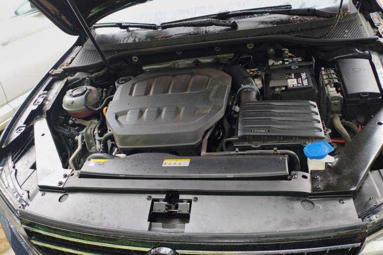 Used Volkswagen Magotan 2026 30 Million Vehicles Selected Model 380TSI DSG Luxury Edition Engine Bay