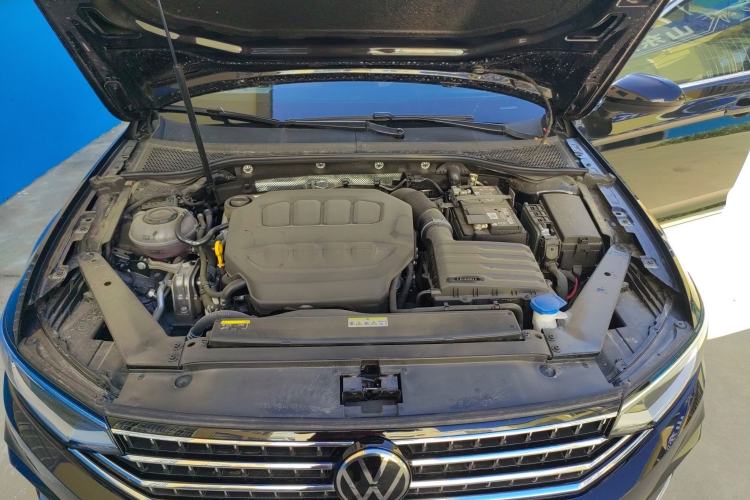 Used Volkswagen Magotan 2026 30 Million Vehicles Selected Model 380TSI DSG Luxury Edition Engine Bay