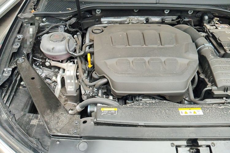 Used Volkswagen Magotan 2026 30 Million Vehicles Selected Model 380TSI DSG Luxury Edition Engine Bay Right