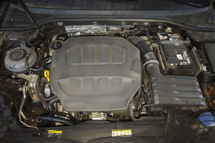 Used Volkswagen Magotan 2026 30 Million Vehicles Selected Model 380TSI DSG Luxury Edition Engine Bay