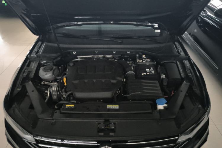 Used Volkswagen Magotan 2026 30 Million Vehicles Selected Model 380TSI DSG Luxury Edition Engine Bay