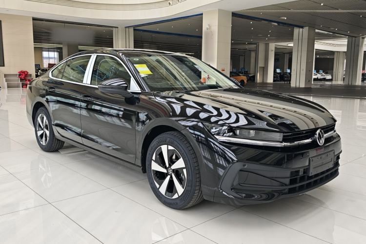 Used Volkswagen Magotan 2026 300TSI Premium Edition Exterior 1