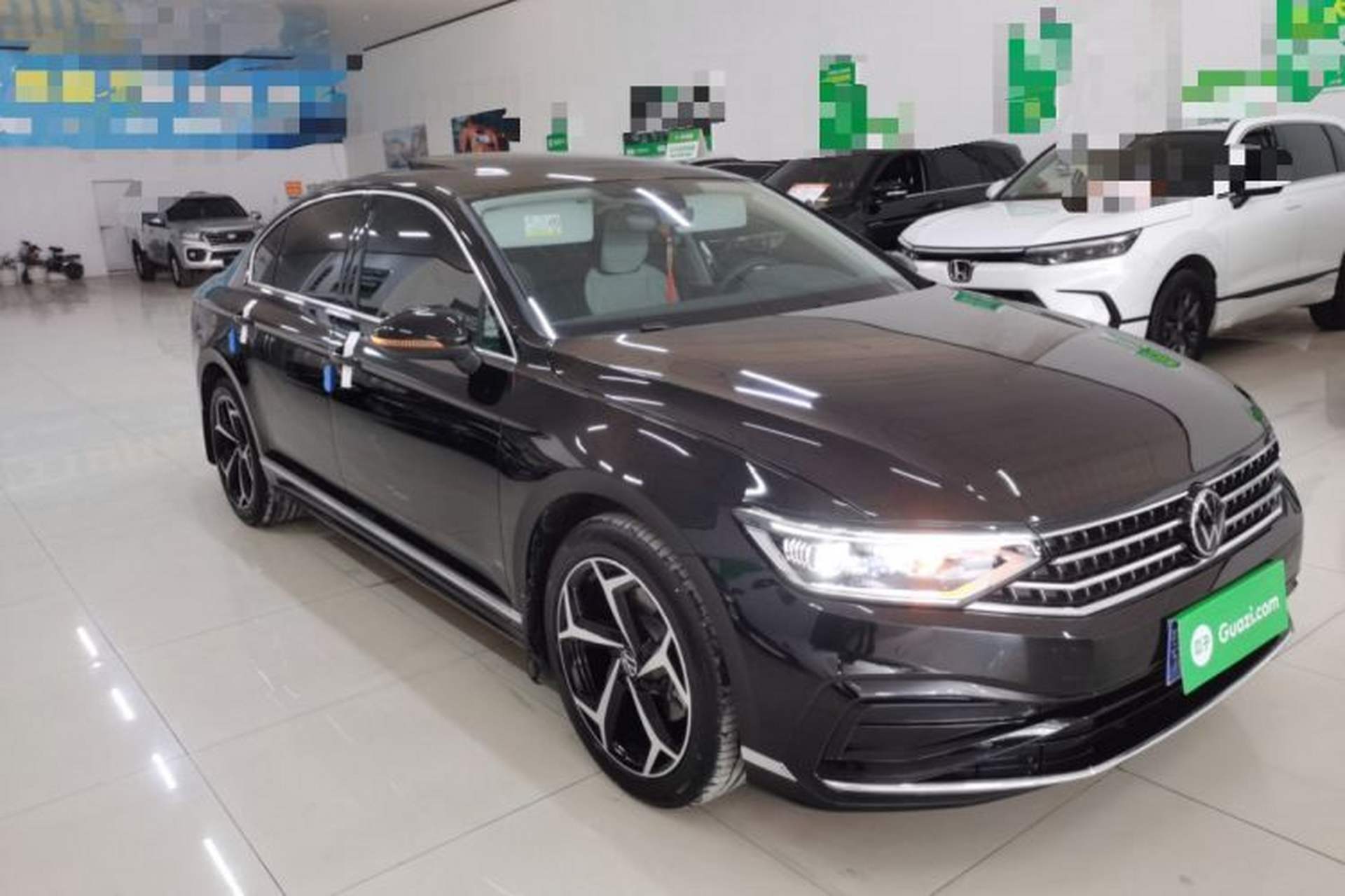 Used Volkswagen Magotan 2026 30 Million Vehicles Selected Model 380TSI DSG Luxury Edition Exterior 1