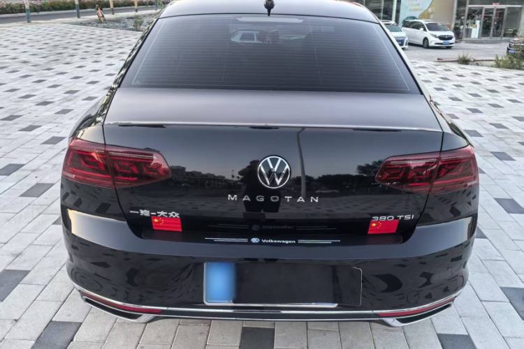 Used Volkswagen Magotan 2026 30 Million Vehicles Selected Model 380TSI DSG Luxury Edition Exterior 4