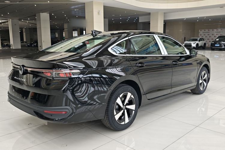 Used Volkswagen Magotan 2026 300TSI Premium Edition Exterior 5