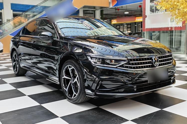 Used Volkswagen Magotan 2026 30 Million Vehicles Selected Model 380TSI DSG Luxury Edition Exterior 6