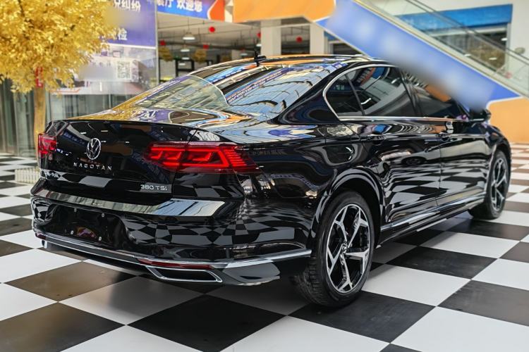 Used Volkswagen Magotan 2026 30 Million Vehicles Selected Model 380TSI DSG Luxury Edition Exterior 7