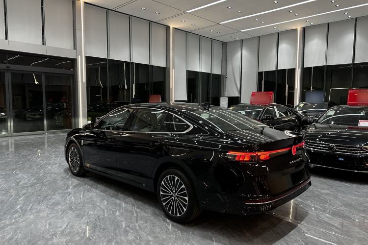 Used Volkswagen Magotan 2026 380TSI DSG Prestige Package—Daimai Package Exterior 8