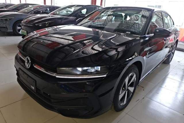 Volkswagen Magotan 2026 300TSI Premium Edition مستعملة
