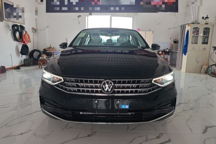 Used Volkswagen Magotan 2026 30 Million Vehicles Selected Model 380TSI DSG Luxury Edition Front