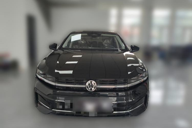 Used Volkswagen Magotan 2026 300TSI Premium Edition Eye-Catching Package Front