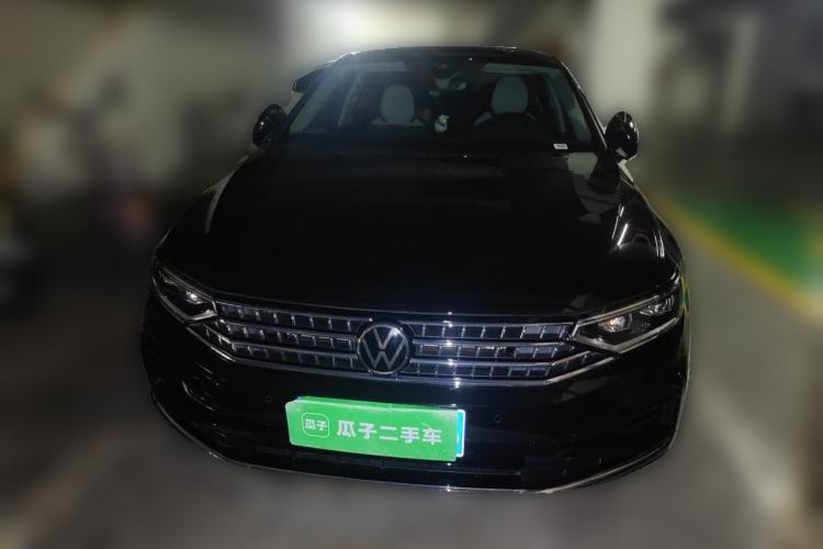 Used Volkswagen Magotan 2026 30 Million Vehicles Selected Model 380TSI DSG Luxury Edition Front