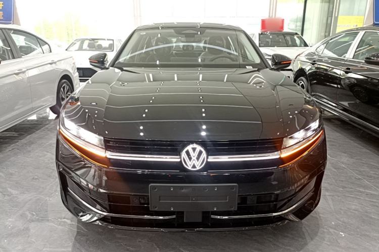 Used Volkswagen Magotan 2026 380TSI DSG Prestige Package—Daimai Package Front