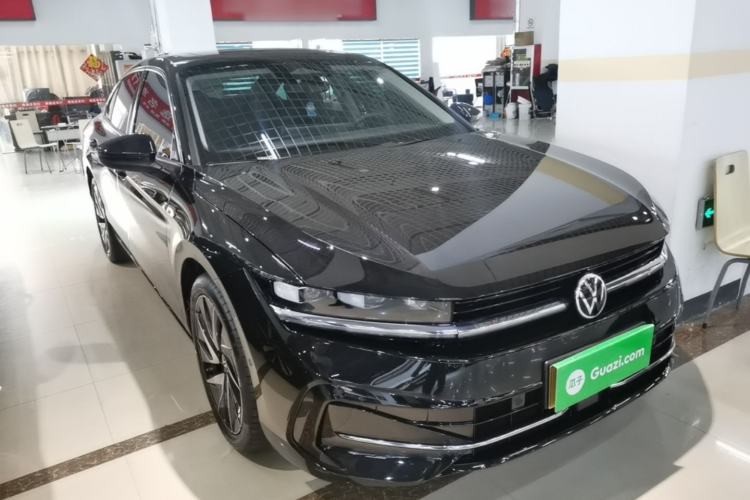Used Volkswagen Magotan 2026 380TSI DSG Prestige Package—Daimai Package Front Right 45 Deg
