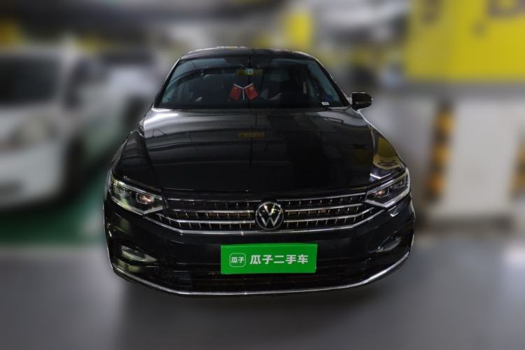 Used Volkswagen Magotan 2026 30 Million Vehicles Selected Model 380TSI DSG Luxury Edition Front