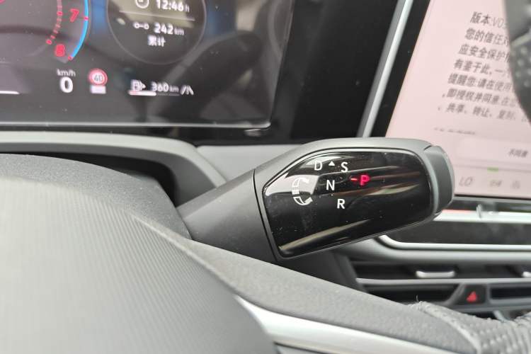 Used Volkswagen Magotan 2026 380TSI DSG Prestige Package—Daimai Package Gear Lever
