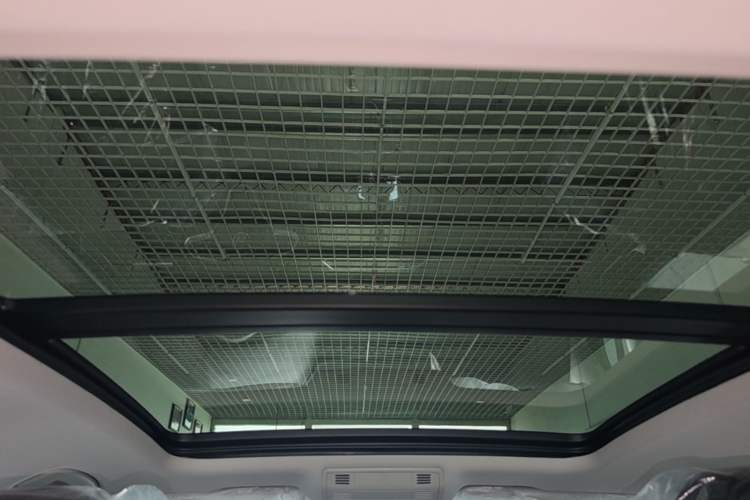 Used Volkswagen Magotan 2026 30 Million Vehicles Selected Model 380TSI DSG Luxury Edition Headliner