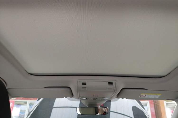 Used Volkswagen Magotan 2026 30 Million Vehicles Selected Model 380TSI DSG Luxury Edition Headliner