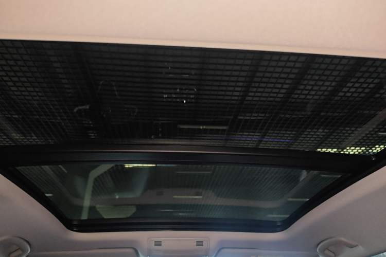 Used Volkswagen Magotan 2026 30 Million Vehicles Selected Model 380TSI DSG Luxury Edition Headliner