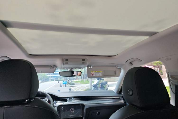 Used Volkswagen Magotan 2026 Model 30 Million Vehicles Selected Edition 330TSI DSG Elite Edition Headliner