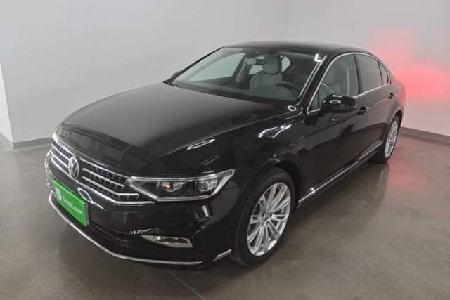 Used Volkswagen Magotan 2026 30 Million Vehicles Selected Model 380TSI DSG Luxury Edition