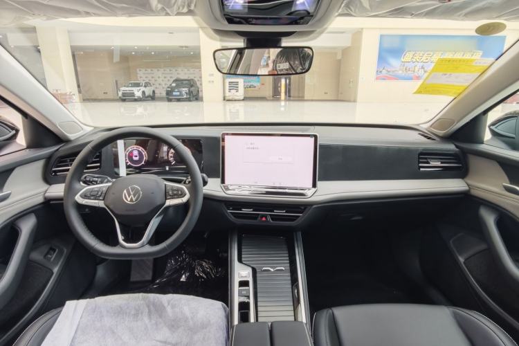 Used Volkswagen Magotan 2026 300TSI Premium Edition Interior 1