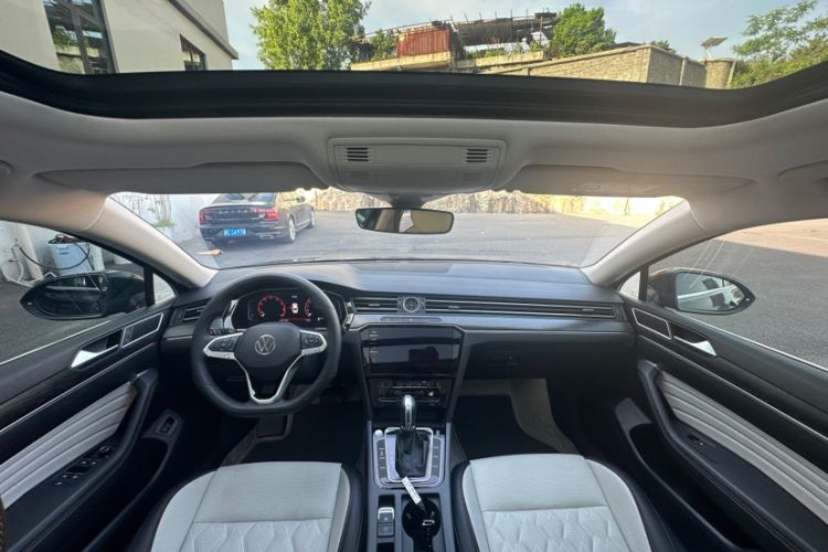 Used Volkswagen Magotan 2026 30 Million Vehicles Selected Model 380TSI DSG Luxury Edition Interior 1